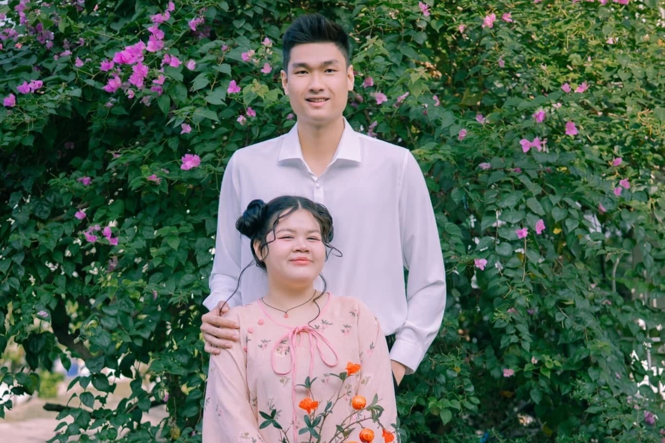 9X cao 2m ở TPHCM: Nhà toàn người "khổng lồ", tìm được vợ nhờ ngoại hình