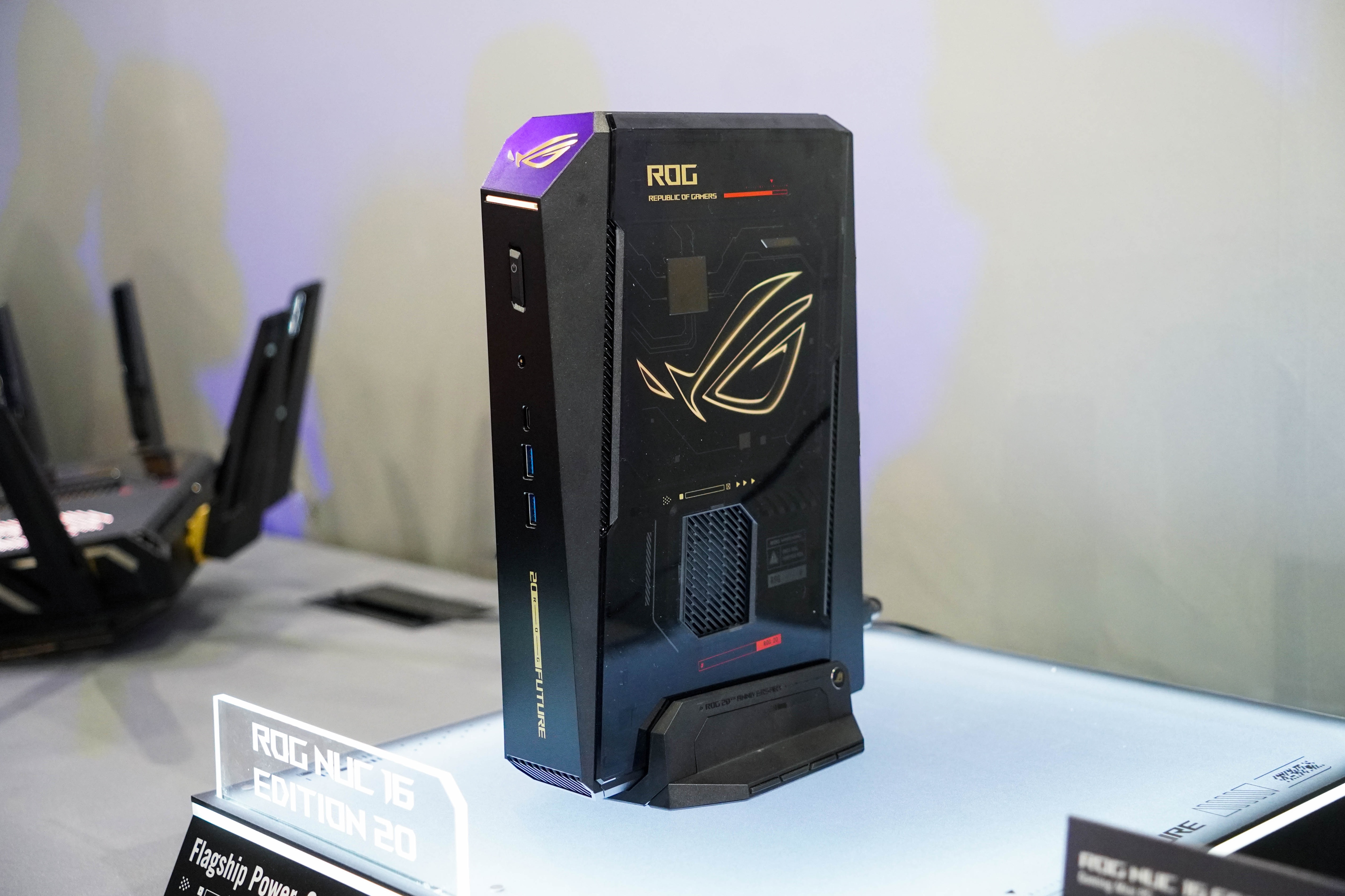 Computex 2026: Máy tính cỡ nhỏ tích hợp RTX 5090, đối đầu Mac mini M4 Pro
